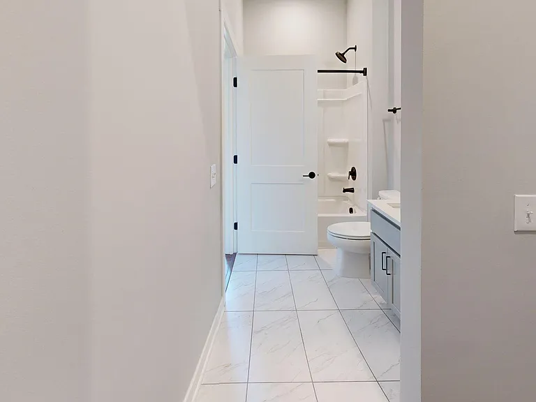 0A-4th-5th-Bathroom 1 0A-4th-5th-Bathroom 1