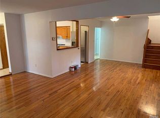 5 Star Ln, Glen Cove, NY 11542