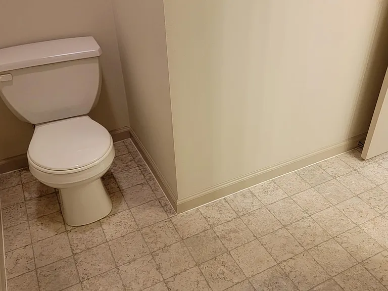 2097 Shady Oak Dr — Photo 15