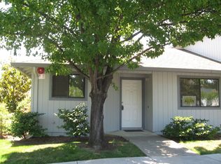 117 Elbridge Ave APT A, Cloverdale, CA 95425