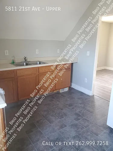 5811 21st Ave #UPPER Photo 1 5811 21st Ave #UPPER Photo 1