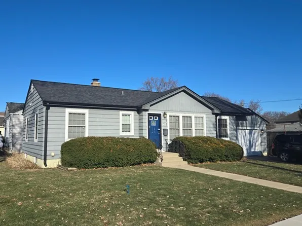 351 S Michigan Ave, Villa Park, IL 60181