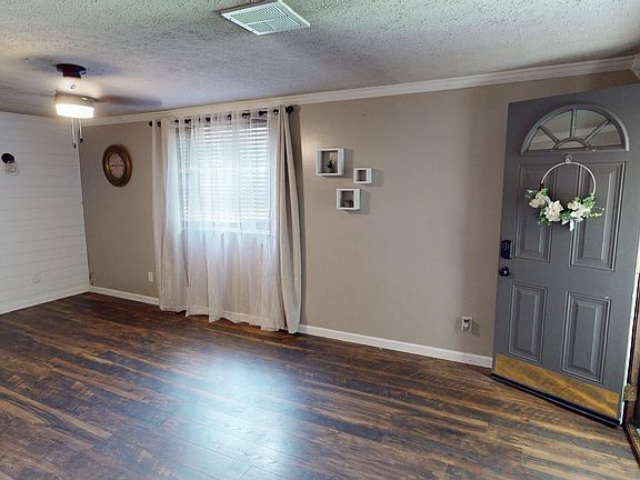 2nd image of 2810 N Eby Dr