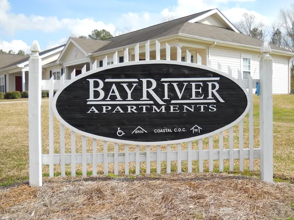 1 Fairview Ct #1, Bayboro, NC 28515