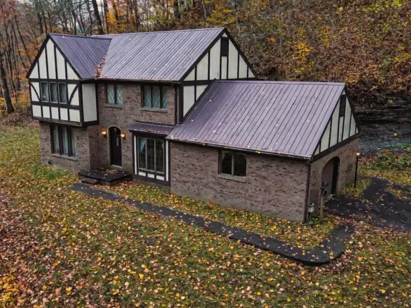 245 Rob Damron Rd, Pikeville, KY 41501