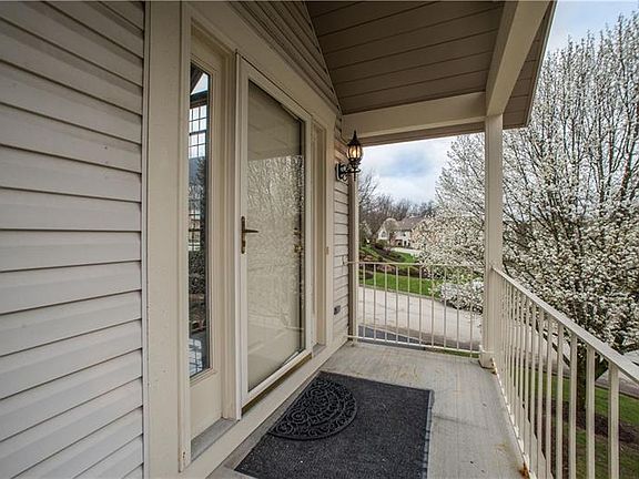 3rd image of 301 Berrington Ct