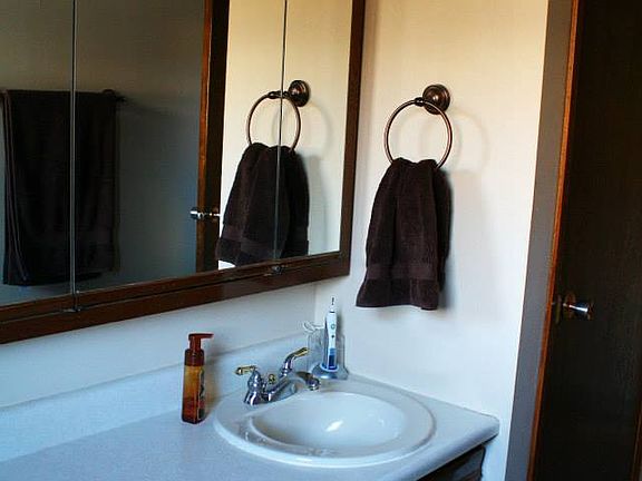 Bathroom 1, ML