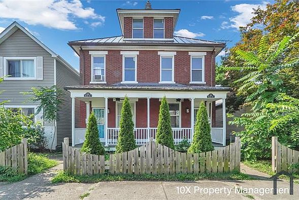 1st image of 851 Bellows Ave