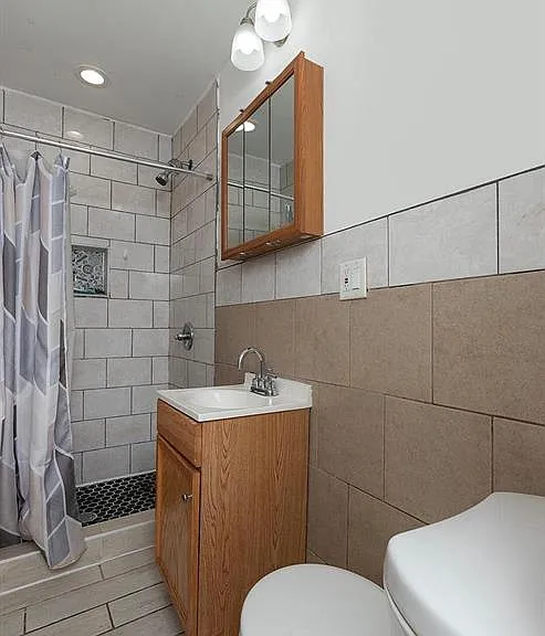1342 State St #2R — Photo 11