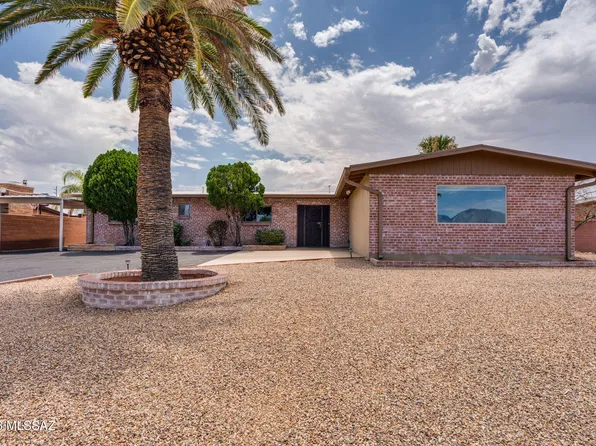 9034 E Bellevue St, Tucson, AZ 85715
