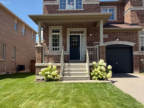 485 Silver Maple Rd, Oakville, ON L6H 0S5