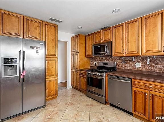 3rd image of 1519 10th St Floor 2
