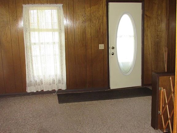 5th image of 506 W Washington St