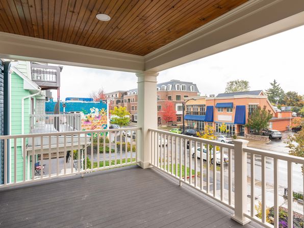 1076 Elmwood Ave #2