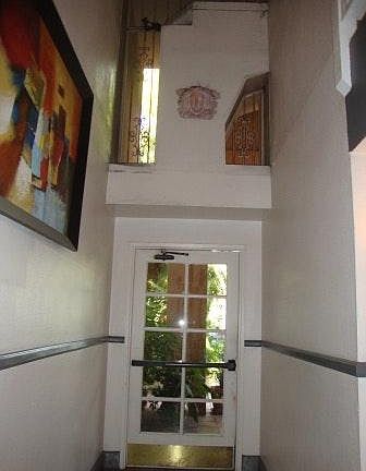 5th image of 4260 3rd Ave #2