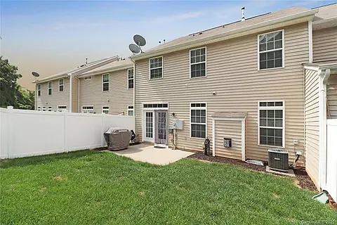 448 Battery Cir — Photo 3