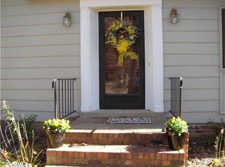 1231 Warminster Dr, Midlothian, VA 23113