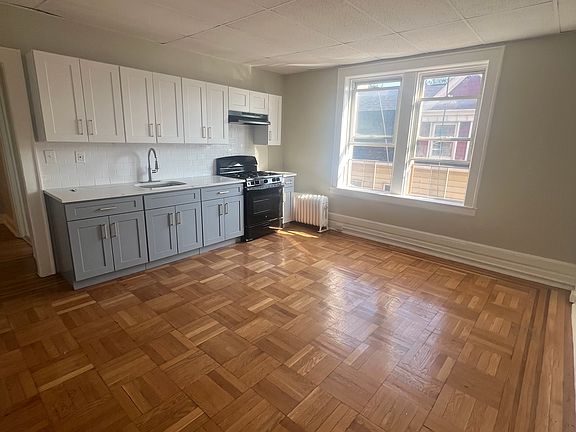 5th image of 2 Columbia Ave #300