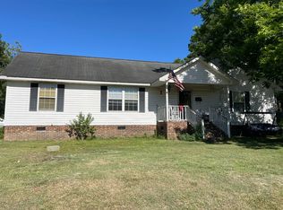 502 Walnut St, Selma, NC 27576