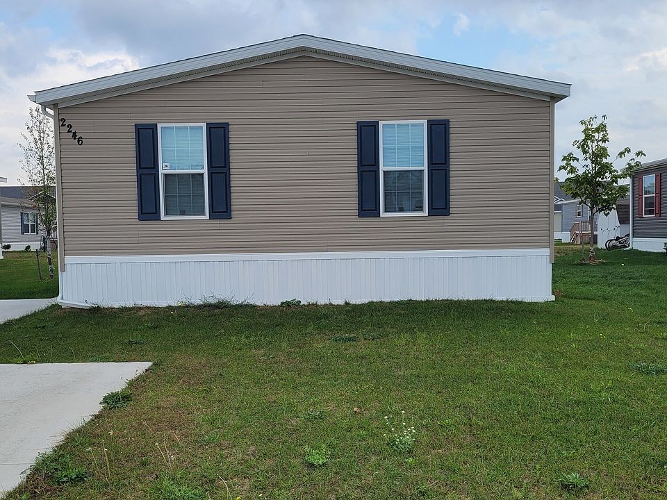 1st image of 1585 Ray Blvd #755