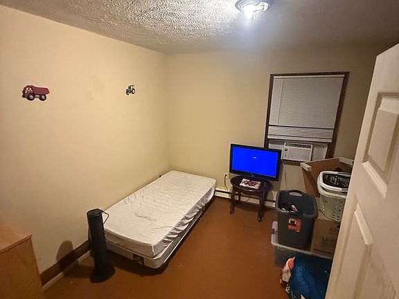 5th image of 125 Haymond St