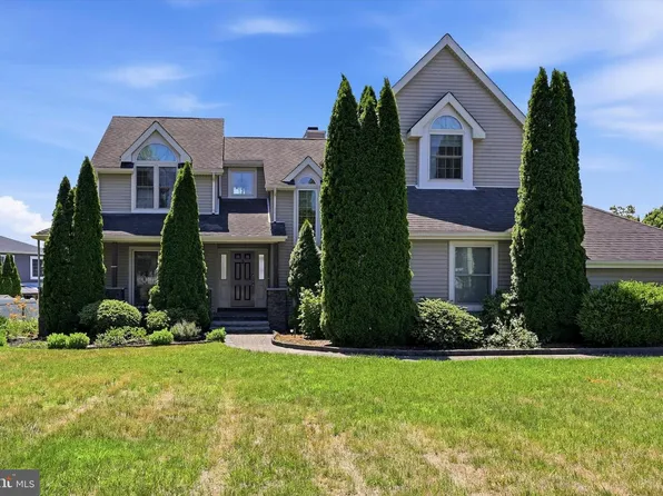 3745 Halsey Ct, Vineland, NJ 08361