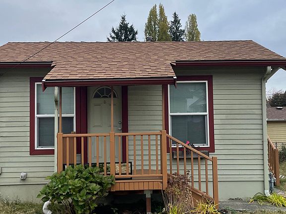 3rd image of 1118 Hewitt Ave