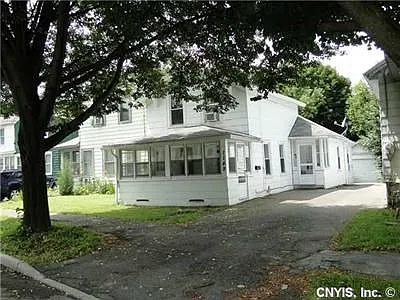 1149 Lemoyne Ave photo 1