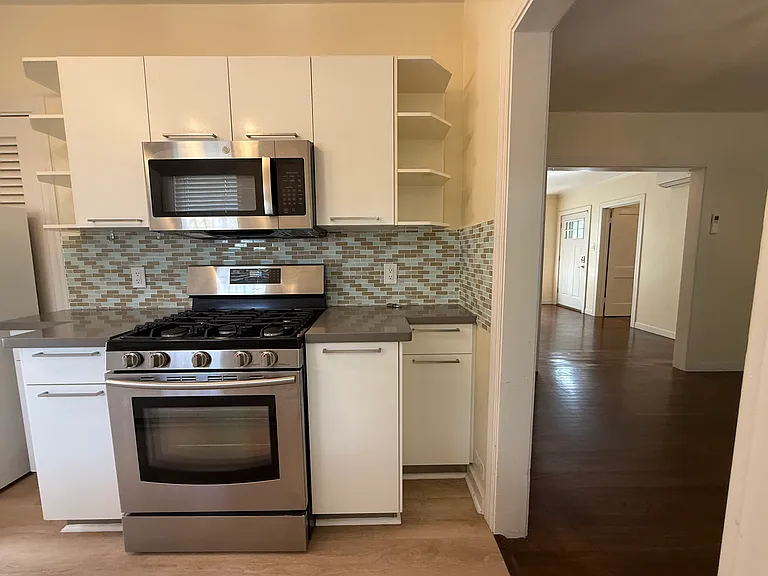 6711 Broadway St #6711 — Photo 14