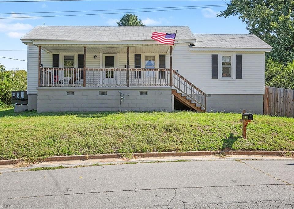 1st image of 412 Victor St