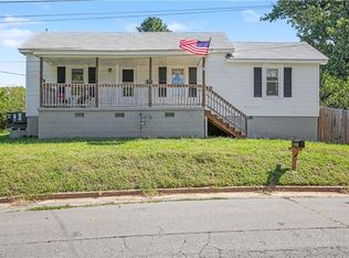 412 Victor St, Eden, NC 27288