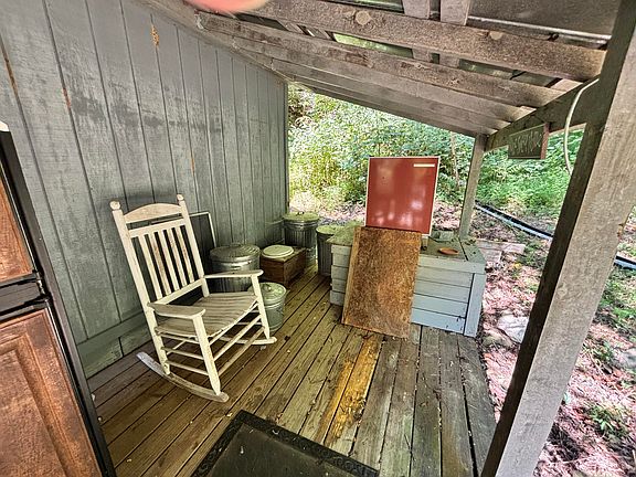 5th image of 2555 Shooting Creek Rd