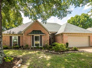 8721 Old River Rd, Cordova, TN 38018