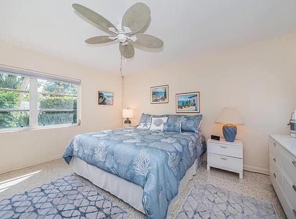 5th image of 716 Bayway Blvd APT 5