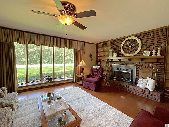 5th image of 1213 Clayton Dr