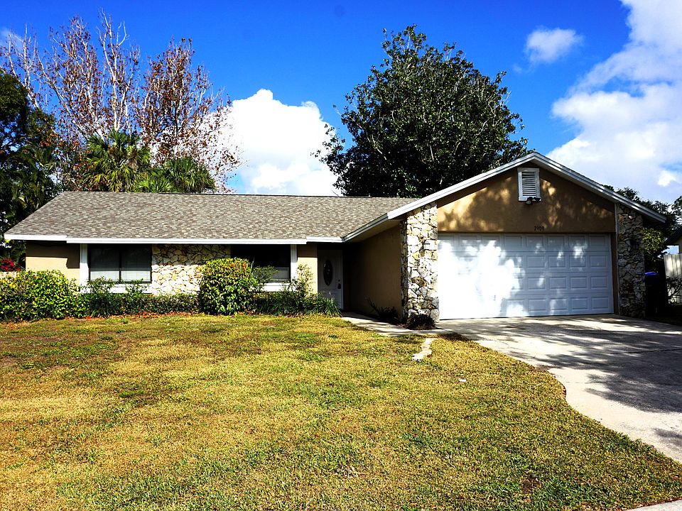 1st image of 7909 Clubhouse Estates Dr