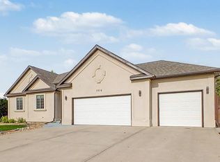 1914 74th Ave, Greeley, CO 80634