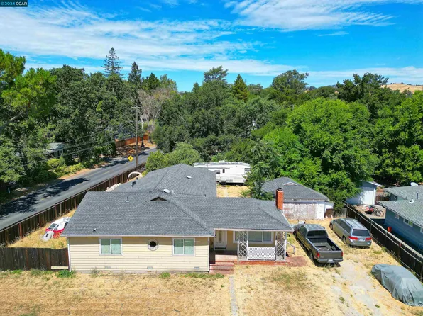 2272 Whyte Park Ave, Walnut Creek, CA 94595