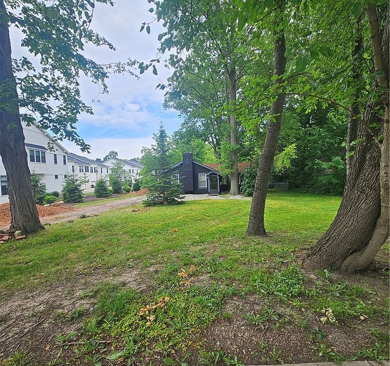 1st image of 31438 Center Ridge Rd