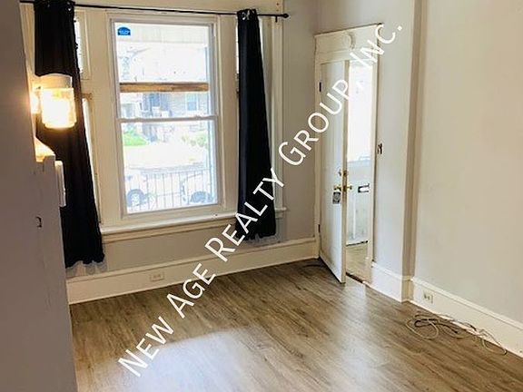 3rd image of 449 E Walnut Ln Floor 1