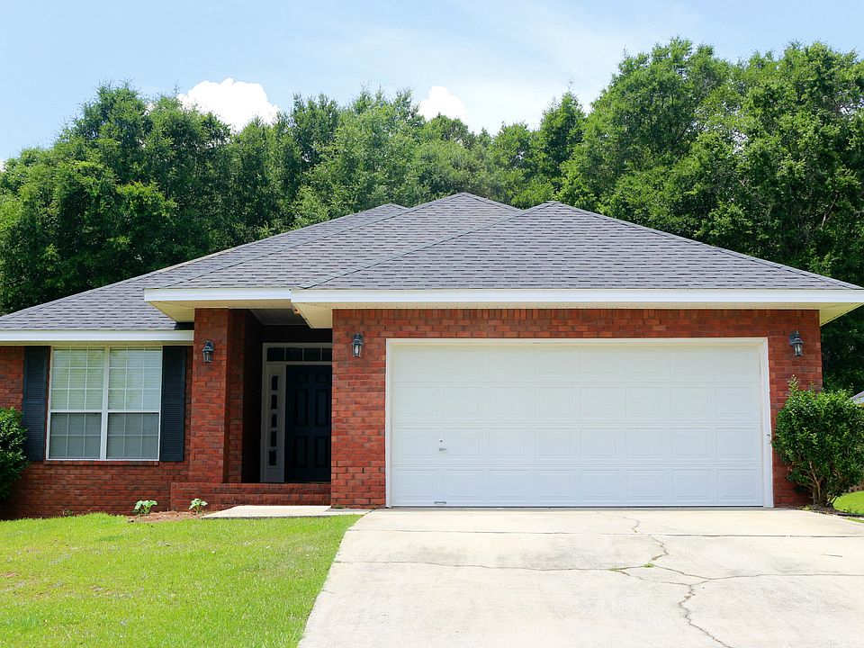 4/2 Brick Home in Daphne
