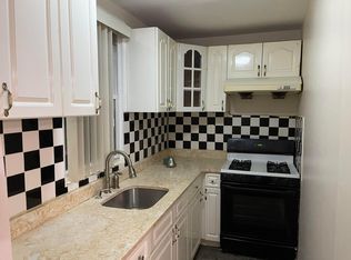 8604 239th St FLOOR 2, Bellerose, NY 11426
