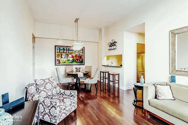 Sold by Sotheby's International Realty | media 10