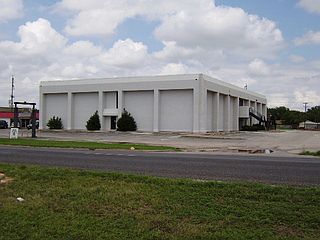 2nd image of 2565 S Danville Dr