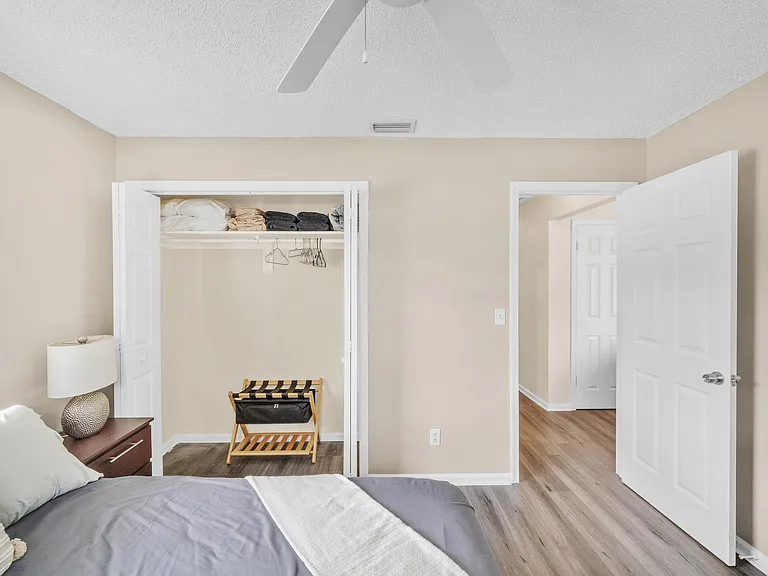 1350 Riverside Cir #2 — Photo 31