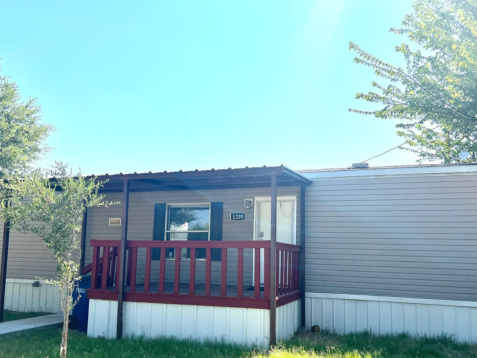 1200 Pelican Dr S — Photo 1