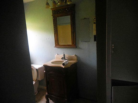 5th image of 5625 E Bellaire St