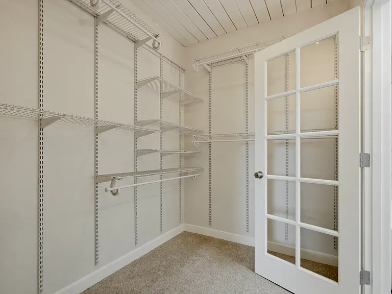 6730 W Mercer Way — Photo 21