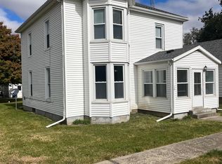 106 W Lincoln Dr, Cooksville, IL 61730