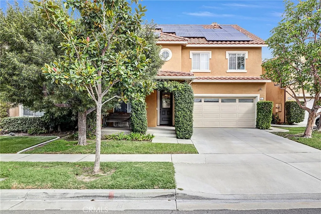 5 bed, 3.5 bath, 2737 sqft, $6,000 — Photo 1